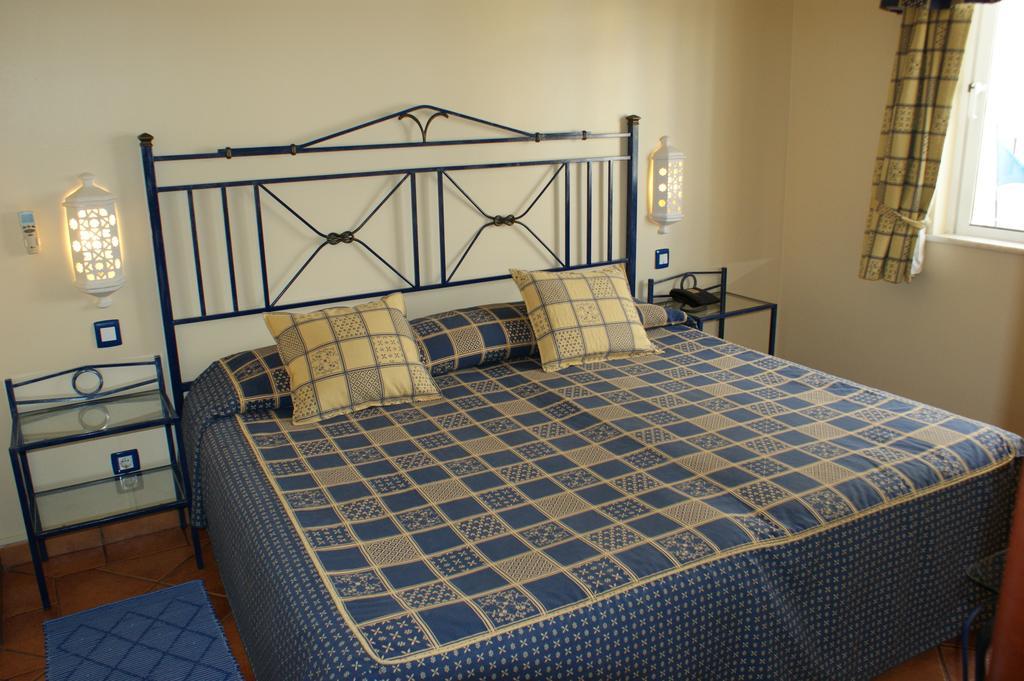 Casa Mitchell Apartment อัลบูเฟรา ภายนอก รูปภาพ